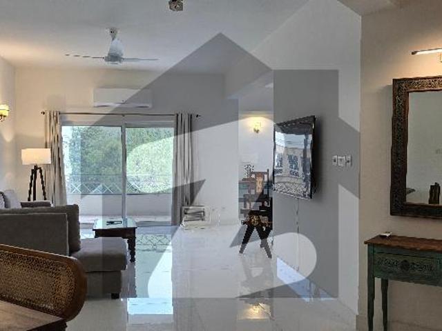 Nealy refurbished 2 bed rooms apartment, just like brand new diplomatic enclave