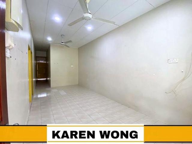 NEAR MYDINBANDAR AMANJAYA ANGGERIK EXTENDED 1 Storey Terace for SALE