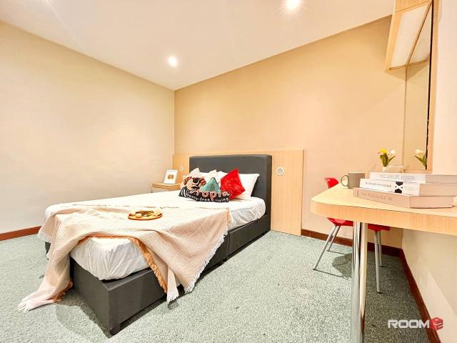 Near Mytown Cheras Queen Bed ZERO DEPOSIT Room At Kuala Lumpur Without Deposit