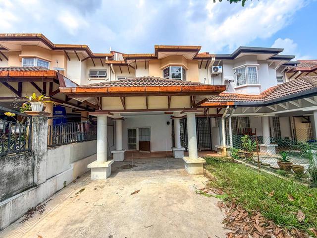 NEAR MASJiD 2 Storey Terrace Damai Bakti Alam Damai Cheras KL