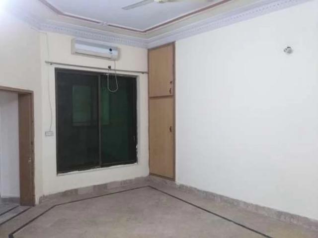 Near MDA Chowk 2 Bed Drawing TV Kitchen Car Porch Multan ID 21083