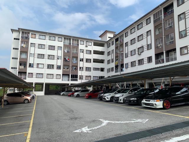 NEAR MRT Apartment Suria Tropika Seri Kembangan LOW LEVEL