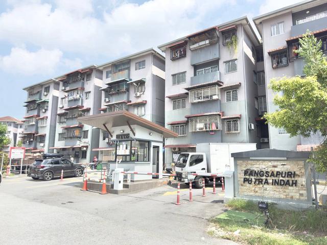 NEAR MRT Apartment Putra Indah Taman Pinggiran Putra Sri Kembangan