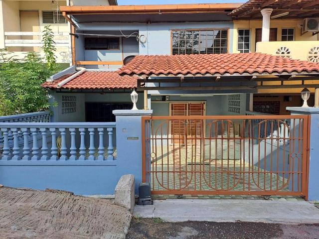 Near Mrt Double Storey Terrace At Taman Bukit Kajang Selangor