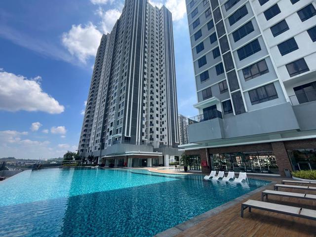 NEAR MRT FULLY FURNISHED Corner Unit You City 3 III Condominium