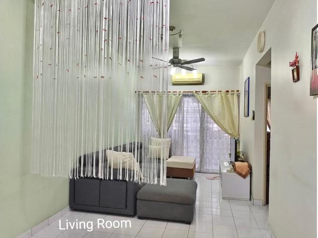 NEAR MRT FULLY RENOVATED Suria Kipark Damansara Kepong KL FOR SALE