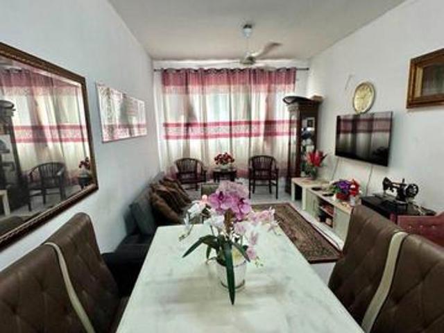 NEAR MRT LRT FREEHOLD Raintree Residence Kuala Lumpur FOR SALE