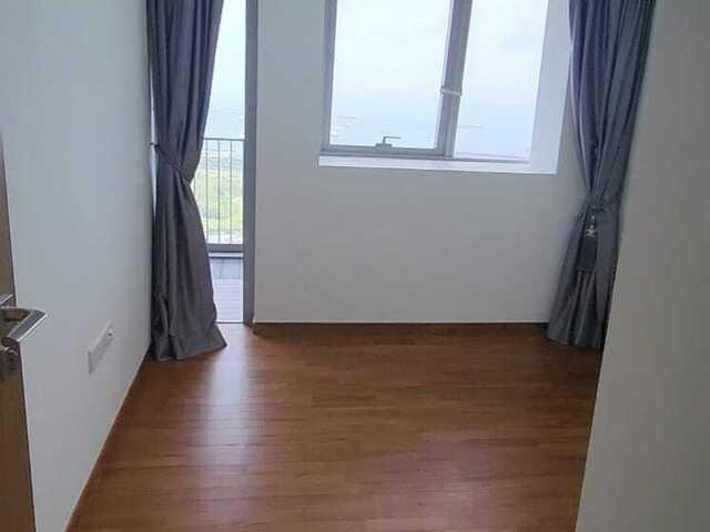 Near MRT, Newly Furnished Big Queen room