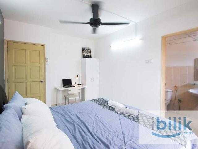 Near MRT Surian‼️Master Room With Private Bathroom‼️