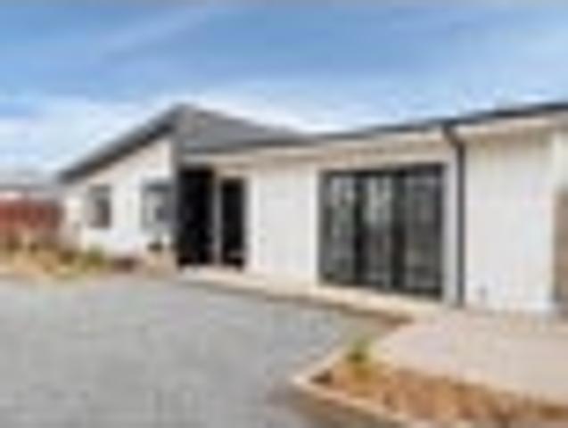Near New 3 Bedroom House