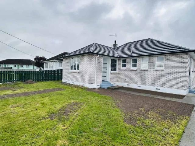 Near new three bedroom home!