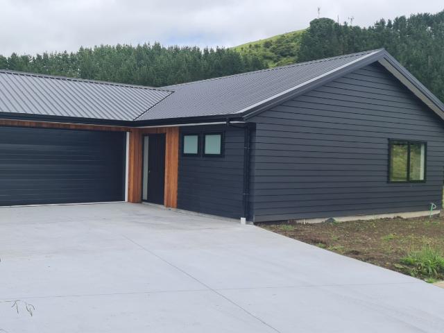 Near new build Waihi