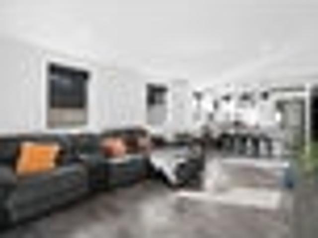 Near New & Exceptional Value