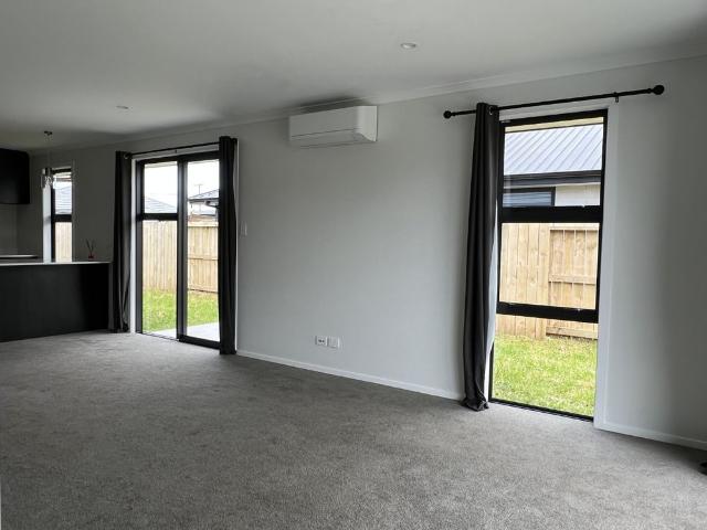 Near New Executive Home