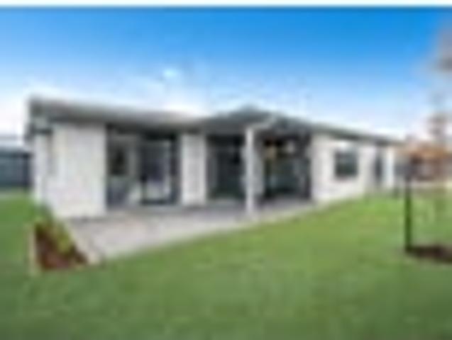Near New Executive Living! BEO $899,000