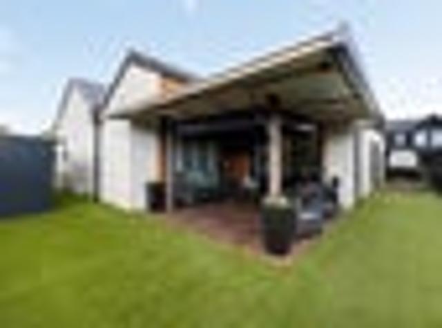 Modern Living with Style & Comfort