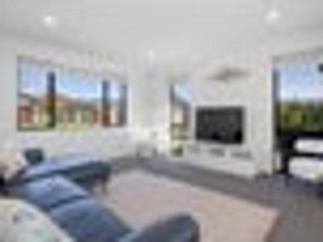 Near New Stunning home with Country Club Access