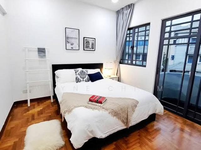 Near Bedok south MRT Master rom for rent