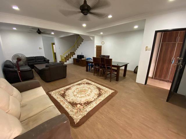 NEAR DASH Double Storey Jalan Pluto Pinggiran Subang U5 Shah Alam