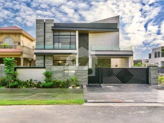 Near DHA RAYA 1 Kanal Modern Beautiful Design Bungalow For Sale At Prime Location IN DHA Phase 6