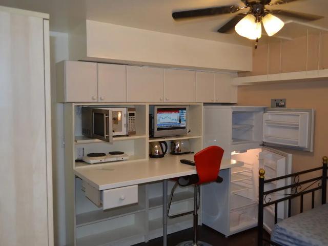Near Downtown, quiet, safe, including utilities, satellite TV & H.S. Internet