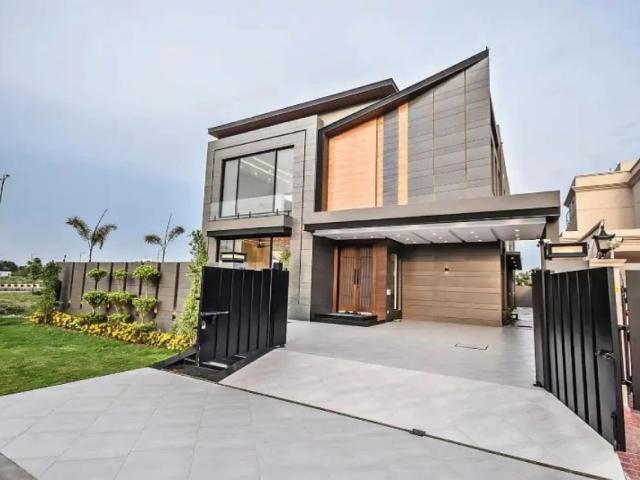 Near Fair Ways DHA Raya 1 Kanal Adorable Bungalow On Top Location For Sale in DHA Phase 7 Lahore DHA Defence ID 97935