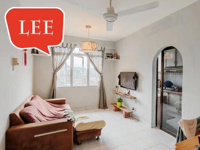 NEAR GUARD HOUSE azuria 700sf reno tanjung bungah near tarc HK