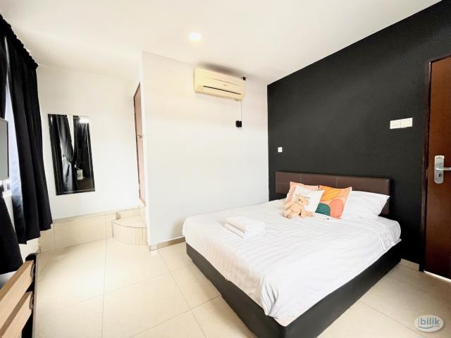 Near gm klang near mini markets & restaurants free deposit queen size bed at bandar botanic jalan mahogani, klang