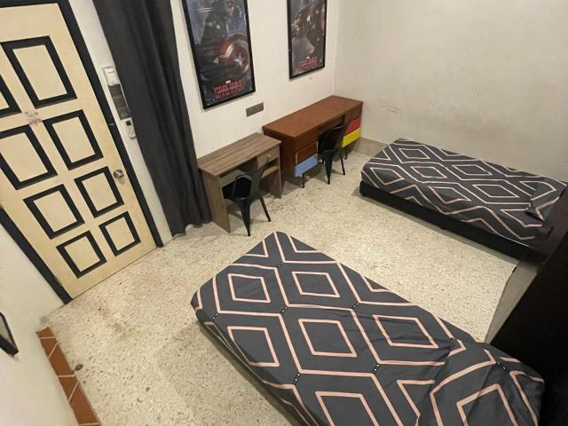 Near Inti Medium Room at SS15, Subang Jaya With 2 Single Bed