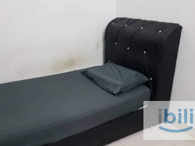[NEAR KTM] Suriamas Condo, near Pyramid, NPE, Federal, Single Room