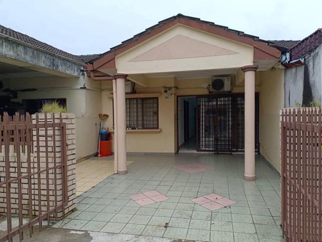 Near Kajang Town 3 Bedrm Kitchen Cabinet Air Con