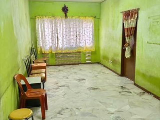 NEAR LRT Taman Subang Mas Shop Apartment USJ Selangor FOR SALE