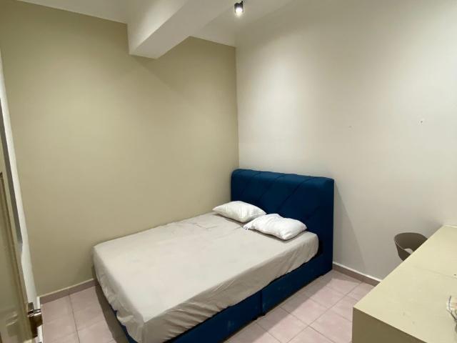 Near LRT Wangsa Maju Room + Private Toilet at Taman Melawati