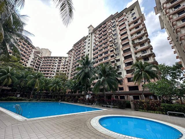NEAR LRT Bayu Tasik Condominium Bandar Sri Permaisuri Cheras KL
