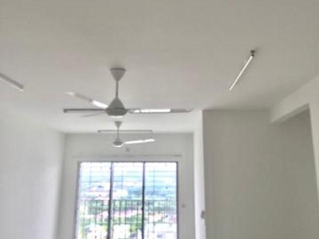 NEAR LRT FREEHOLD Semarak Puchong Selangor FOR SALE