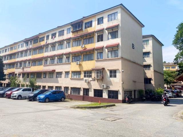 NEAR LRT LEVEL 1 Pangsapuri Rampai Idaman Prima Damansara