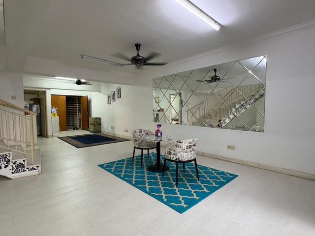 NEAR LRT Penthouse Putra Villa Condominium Taman Melati Kuala Lumpur