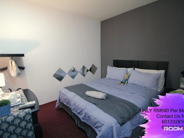 Near LRT Puchong Hotel Room 1Bed 1 Bath Private Bath Room