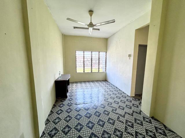 Near LRT Puchong Prima Pangsapuri Elina Taman Puchong Prima Puchong