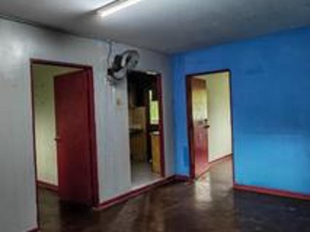 Near LRT Sentul Timur Cosy Apartment