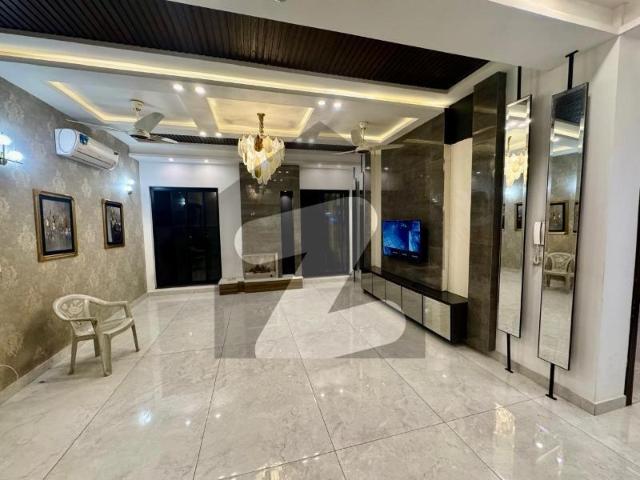 Near Raya Owner Build Slightly Used Well Kept Bungalow DHA Phase 6