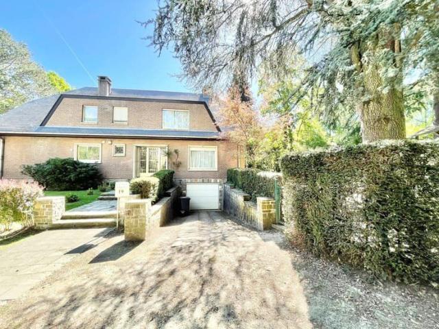 Near Stockel, villa for rent comprising 5 bedrooms