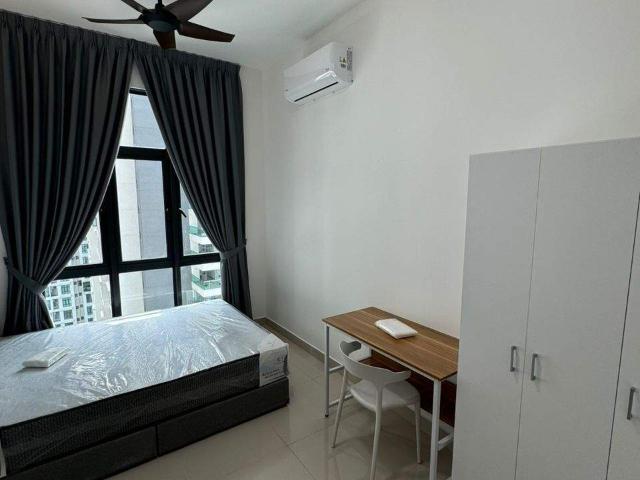 NEAR Sunway/Taylors Female Master Room for Rent @ Verando Residence, PJ