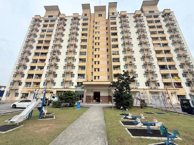 NEAR SCHOOL LRTPangsapuri Vistaria Taman Desa Millennia Puchong
