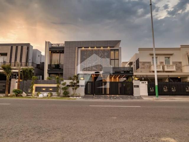 Near To Mini Dubai Defence Raya 1 Kanal Modern Design Furnished House For Sale
