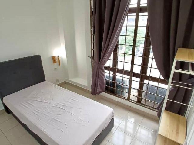 Near to Puncak Perdana Furnished Room at Subang Permai