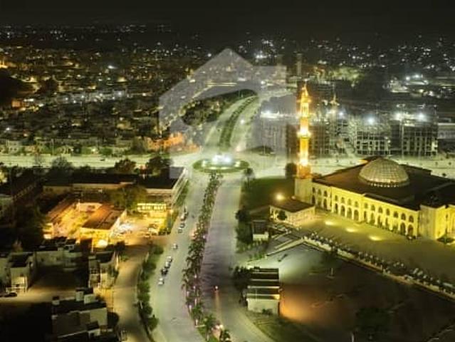 Near to Park 120 Square Yards Residential Plot In Karachi Is Available For sale