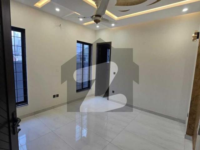 Near To Park & On 45 Feet Road 10 Marla Brand New House For Sale In Lake City Raiwind Road Lahore Lake City Sector M 2A