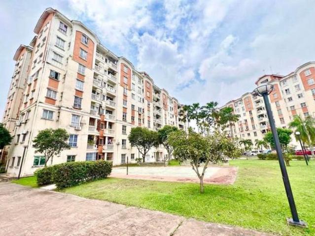 NEAR UITM Apartment DanauMas Seksyen 7 Shah Alam