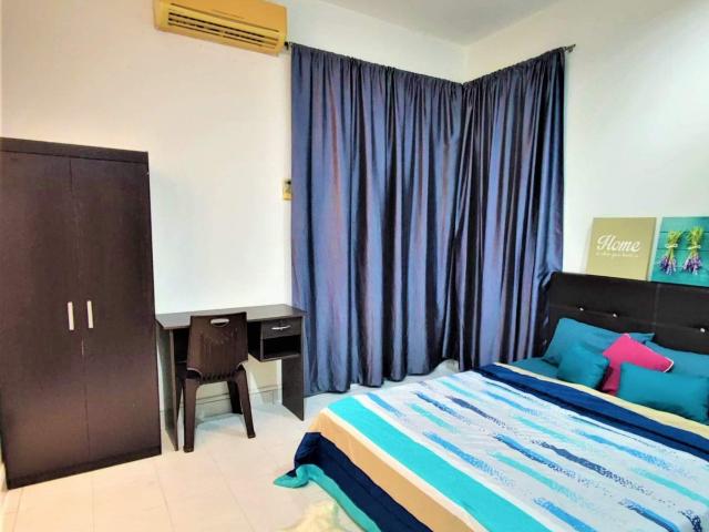 Near UITM & Hospital Selayang Female Only Fully Furnished Queen Size Bed AC Room at 162 Residency, Selayang